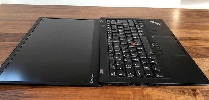 Recenze: Lenovo Thinkpad X1 Carbon 5. Generace